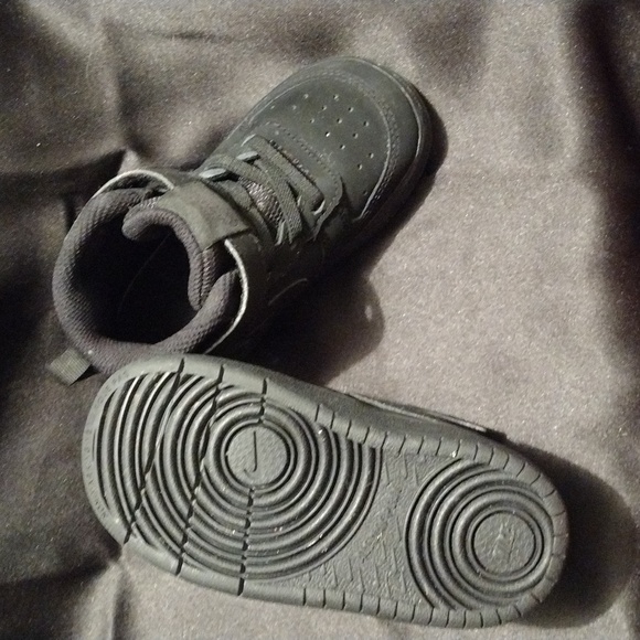 Black Nike Toddlers Size 7C Boys/Girls - Picture 7 of 7
